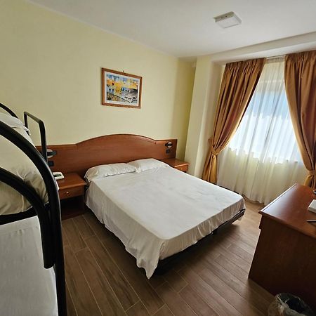 Hotel Dimora Adriana Тиволи Екстериор снимка