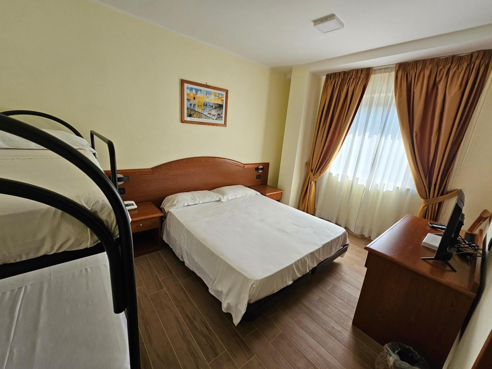 Hotel Dimora Adriana Тиволи Екстериор снимка